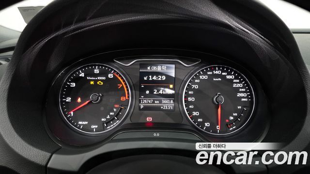 Audi A3 40 TFSI 8V 2018 — фото 8