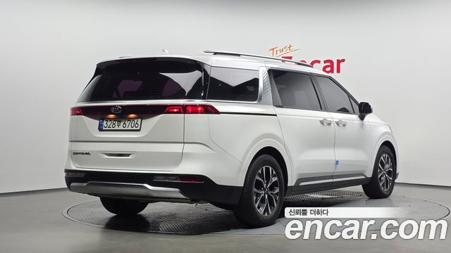 Kia Carnival (IV) Gasoline 9-Seater Noblesse 2021 — фото 2