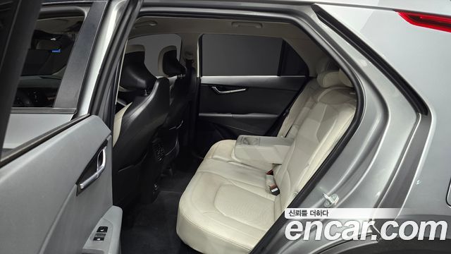 Kia Niro Prestige 2023 — фото 12