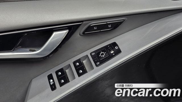 Kia Niro Prestige 2023 — фото 19
