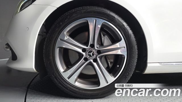 Mercedes-Benz E-Class (W213) E300 Avantgarde 2019 — фото 5
