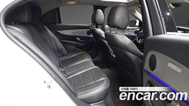 Mercedes-Benz E-Class (W213) E300 Avantgarde 2019 — фото 12
