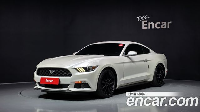 Ford Mustang Coupe 2017 — фото 1