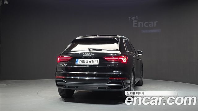 Audi Q3 (F3) 35 TDI Premium 2022 — фото 4