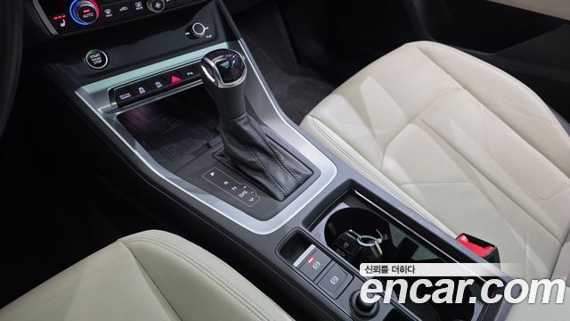 Audi Q3 (F3) 35 TDI Premium 2022 — фото 9