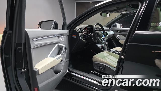 Audi Q3 (F3) 35 TDI Premium 2022 — фото 10