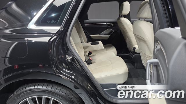 Audi Q3 (F3) 35 TDI Premium 2022 — фото 15