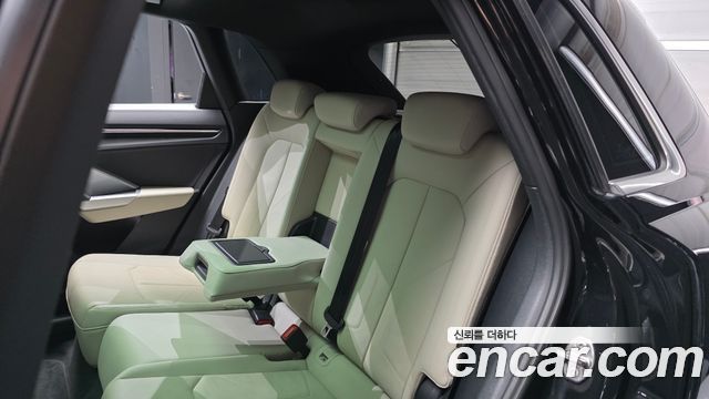 Audi Q3 (F3) 35 TDI Premium 2022 — фото 16