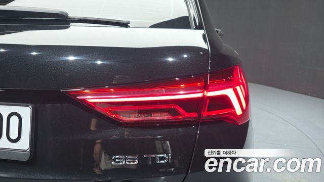 Audi Q3 (F3) 35 TDI Premium 2022 — фото 29