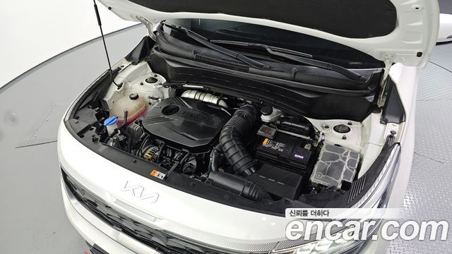 Kia Seltos Gasoline 1.6 Turbo 2WD Signature 2023 — фото 6