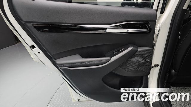 Kia Seltos Gasoline 1.6 Turbo 2WD Signature 2023 — фото 25