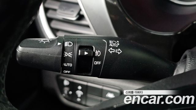 Kia Seltos Gasoline 1.6 Turbo 2WD Signature 2023 — фото 30