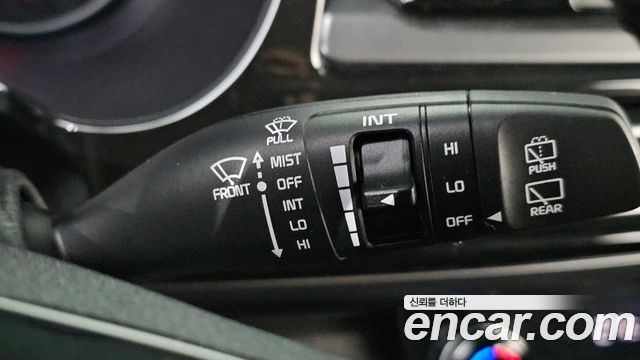 Kia Seltos Gasoline 1.6 Turbo 2WD Signature 2023 — фото 31