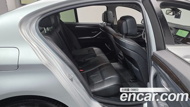 BMW 5 Series (F10) 528i 2013 — фото 12