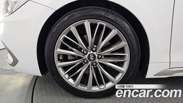 Hyundai Grandeur (IG) 2.4 Exclusive Special 2019 — фото 5