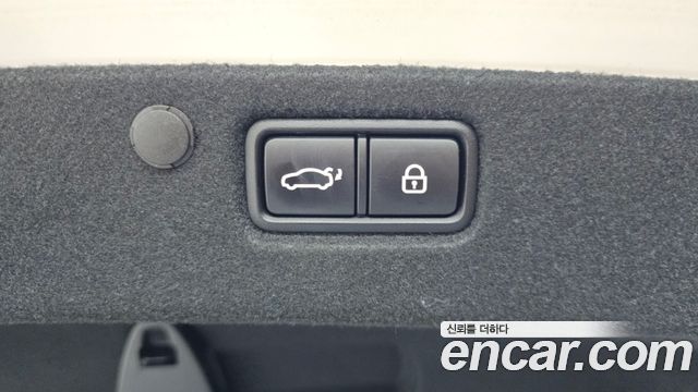Hyundai Grandeur (IG) 2.4 Exclusive Special 2019 — фото 20