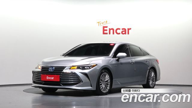 Toyota Avalon (V) 2.5 Hybrid 2020 — фото 1