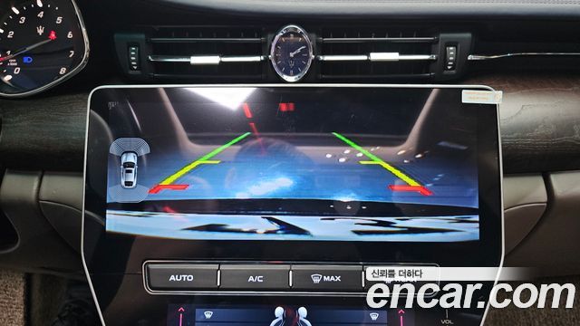 Maserati Quattroporte S Q4 3.0 V6 2014 — фото 19