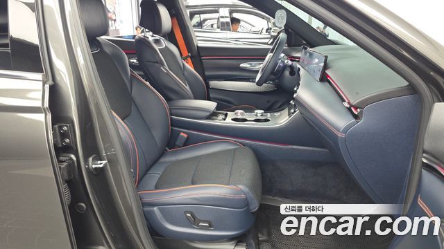 Genesis GV70 2.5T Gasoline 2WD 2025 — фото 11