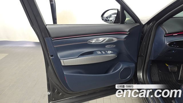 Genesis GV70 2.5T Gasoline 2WD 2025 — фото 24