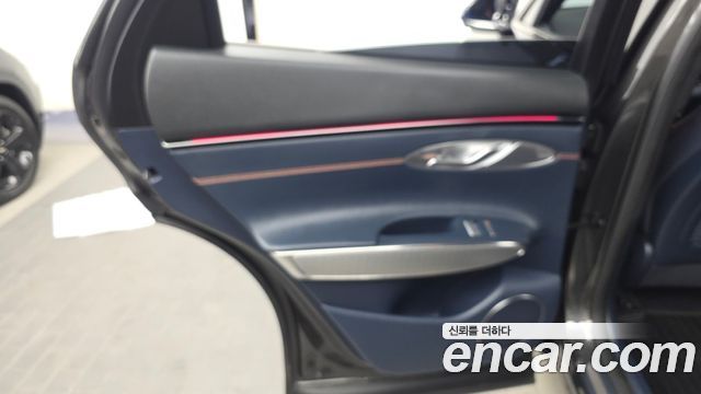 Genesis GV70 2.5T Gasoline 2WD 2025 — фото 25