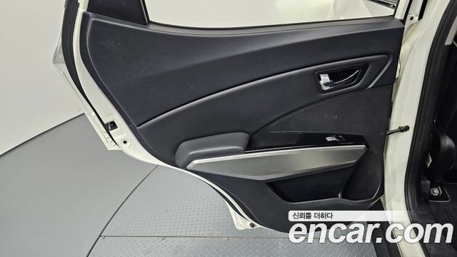 KG Mobility (SsangYong) Tivoli VX 2WD 2016 — фото 25