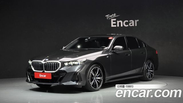 BMW 5 Series (G60) 530i xDrive M Sport 2024 — фото 1