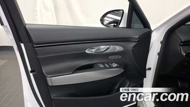 Genesis GV70 2.5T Gasoline AWD 2022 — фото 24