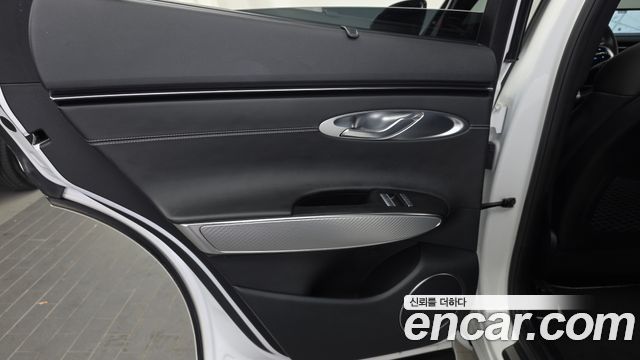 Genesis GV70 2.5T Gasoline AWD 2022 — фото 25