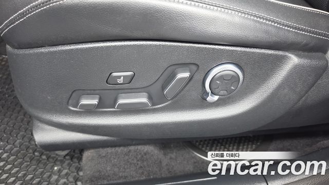 Genesis GV70 2.5T Gasoline AWD 2022 — фото 33