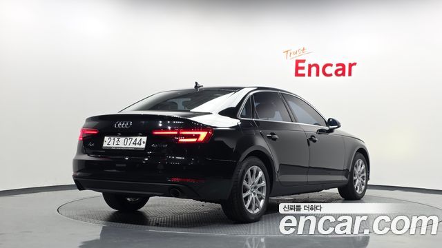 Audi A4 (B9) 45 TFSI 2016 — фото 2