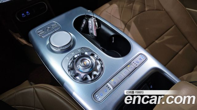 Genesis GV60 Standard AWD 2022 — фото 9
