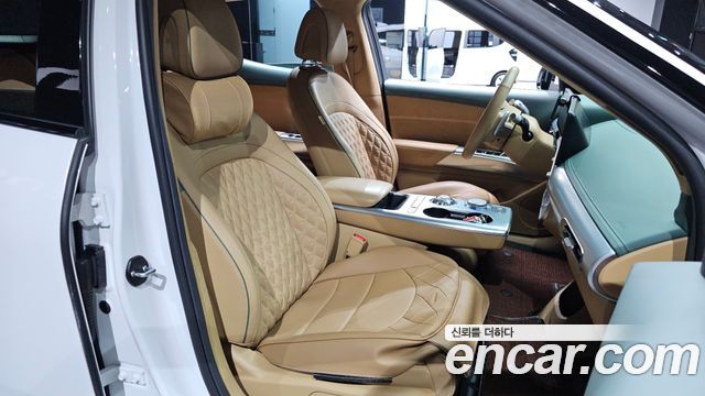 Genesis GV60 Standard AWD 2022 — фото 12