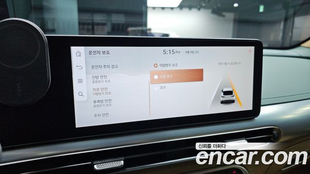 Genesis GV60 Standard AWD 2022 — фото 16