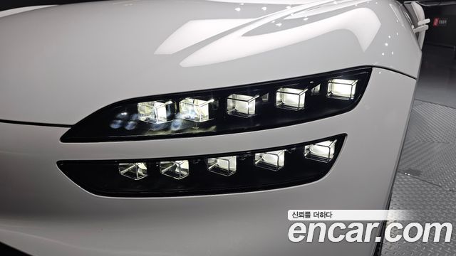Genesis GV60 Standard AWD 2022 — фото 22