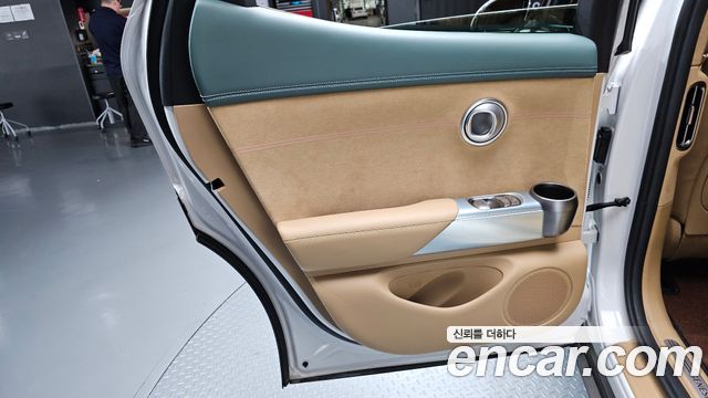 Genesis GV60 Standard AWD 2022 — фото 25