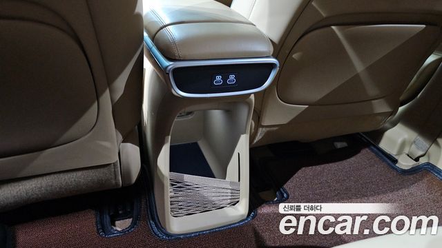 Genesis GV60 Standard AWD 2022 — фото 29