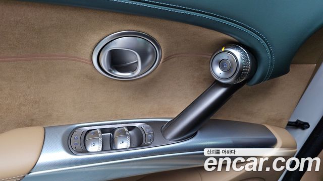 Genesis GV60 Standard AWD 2022 — фото 32