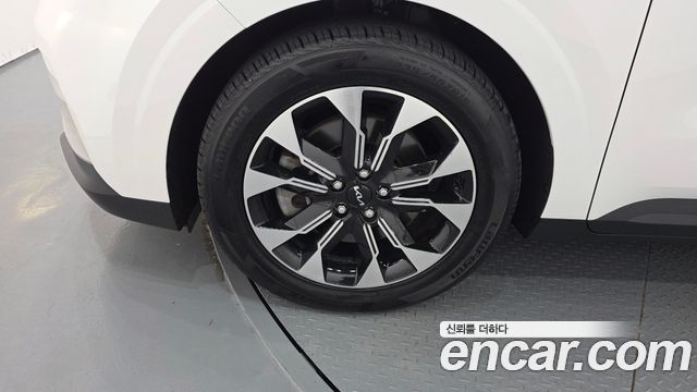 Kia Carnival (IV) Diesel 9-Seater Prestige 2023 — фото 5
