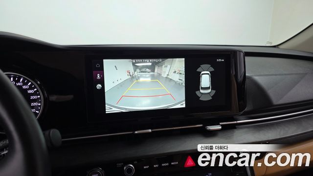 Kia Carnival (IV) Diesel 9-Seater Prestige 2023 — фото 18