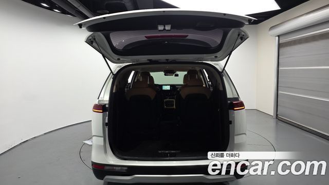 Kia Carnival (IV) Diesel 9-Seater Prestige 2023 — фото 24