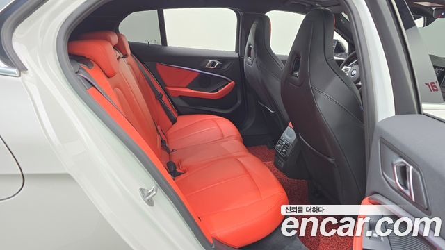 BMW 1 Series (F40) M135i xDrive 2021 — фото 11