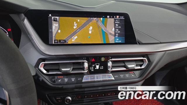 BMW 1 Series (F40) M135i xDrive 2021 — фото 12