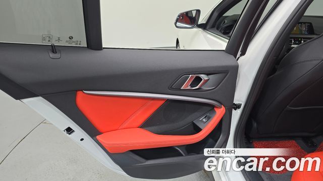 BMW 1 Series (F40) M135i xDrive 2021 — фото 25