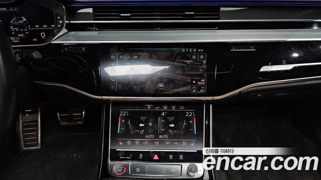 Audi S8 (D5) 4.0 TFSI Quattro LWB 2020 — фото 18