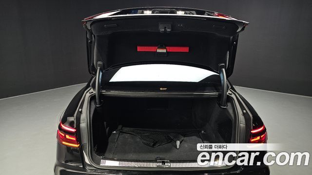 Audi S8 (D5) 4.0 TFSI Quattro LWB 2020 — фото 24