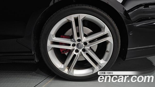 Audi S8 (D5) 4.0 TFSI Quattro LWB 2020 — фото 27