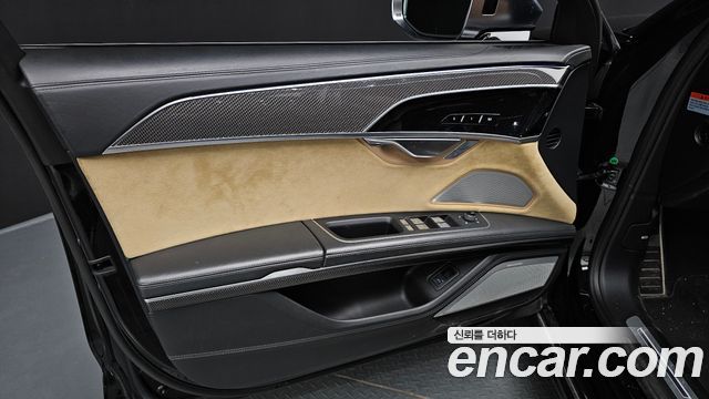 Audi S8 (D5) 4.0 TFSI Quattro LWB 2020 — фото 30