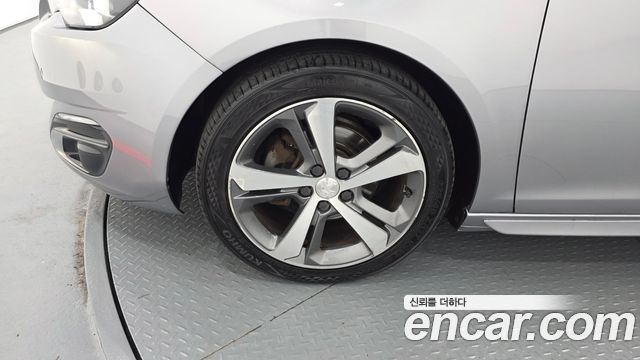 Peugeot 308 (II) 1.6 BlueHDi GT Line 2018 — фото 5