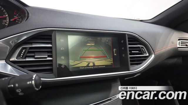 Peugeot 308 (II) 1.6 BlueHDi GT Line 2018 — фото 14